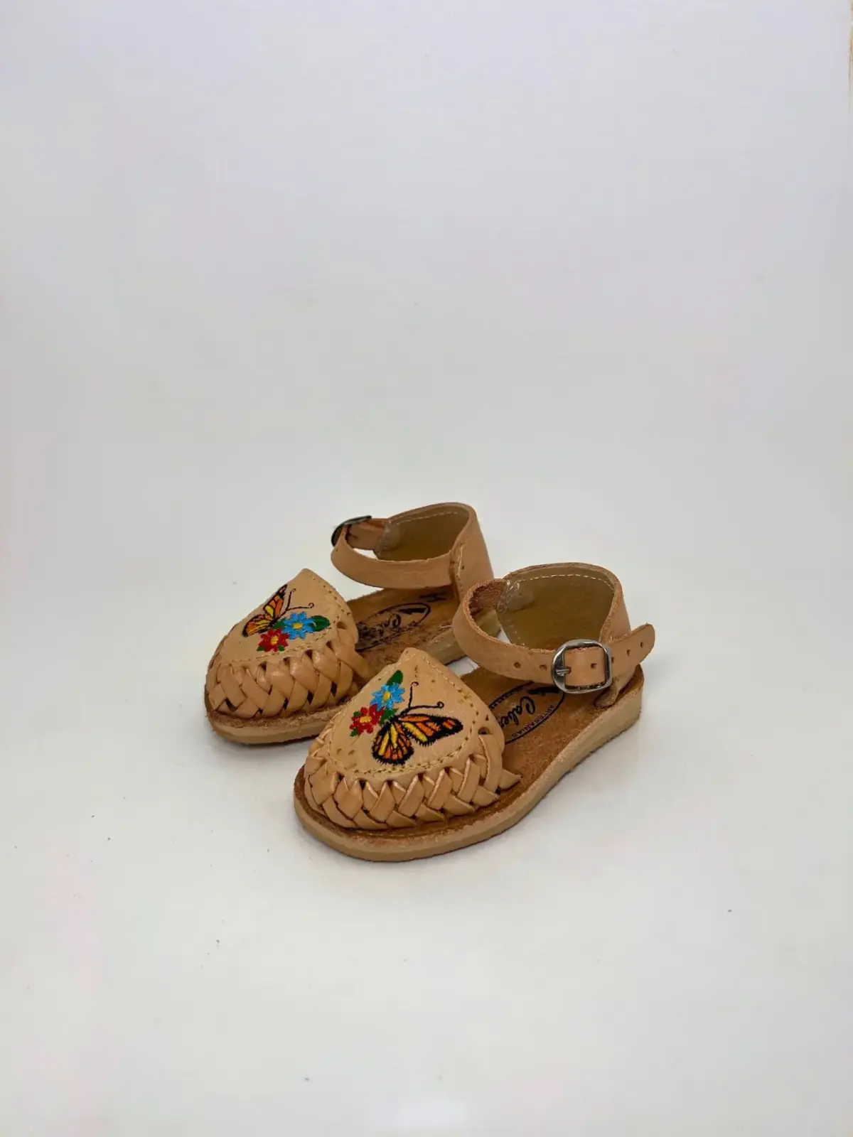 Huarache - Mariposa Niña Con Ebilla